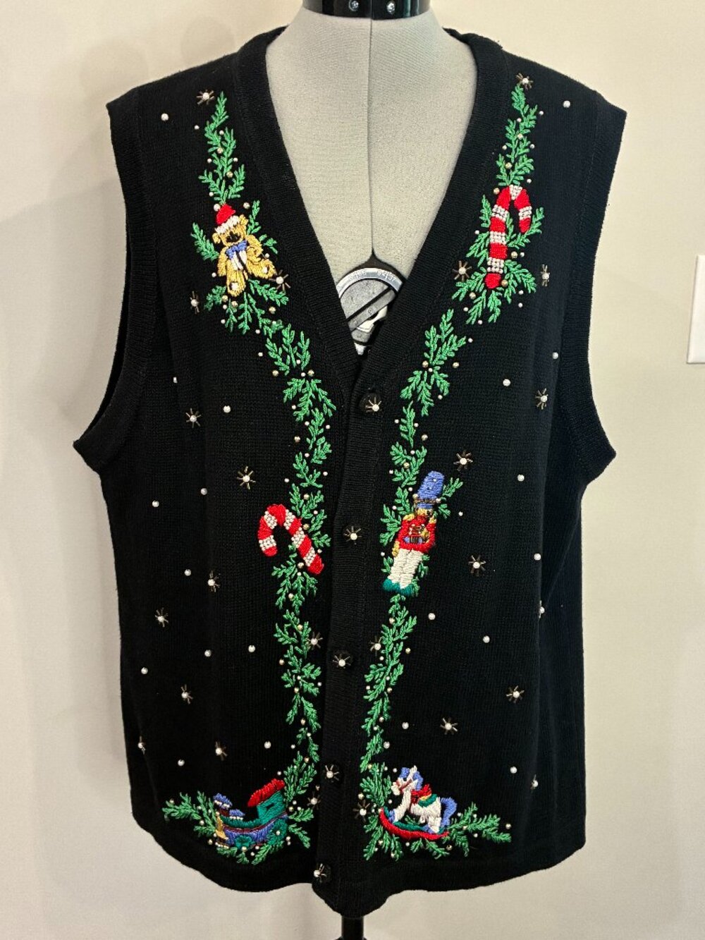 Vintage Victoria Jones Christmas Sweater Vest Embroidered Beaded Nutcracker Bear